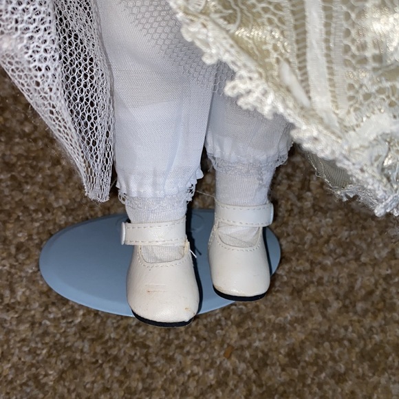 Porcelain Doll - Picture 8 of 13